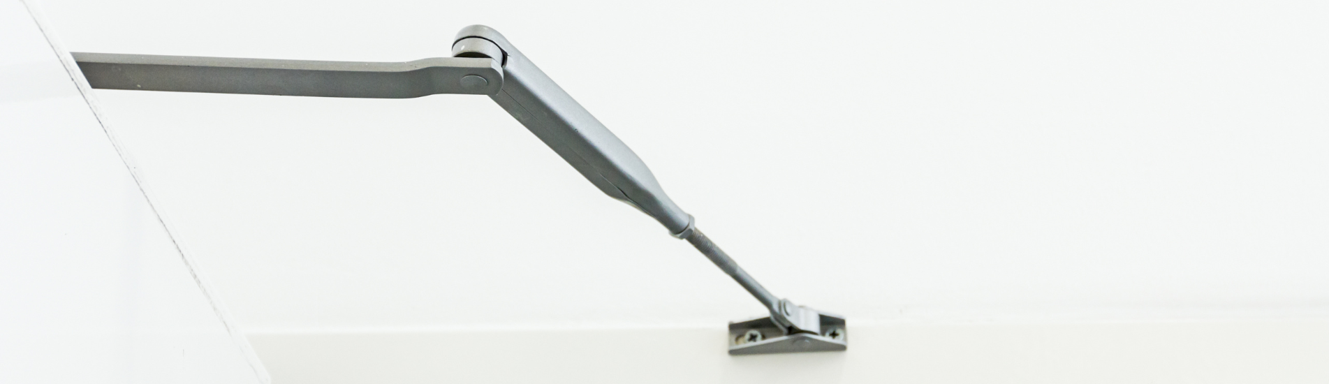 door closer