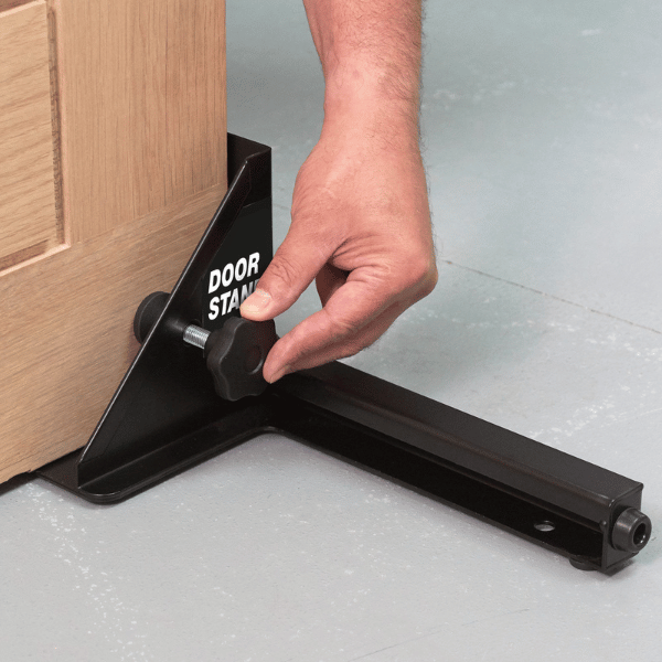 Trend Door Stand